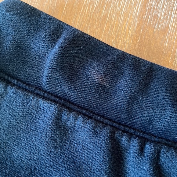 Vans sweat shorts. Size M. Black. - Picture 4 of 5